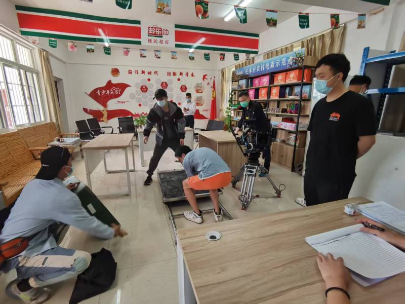 冠县广告片拍摄公司：极简主义践行者，少即是多的视觉哲学
